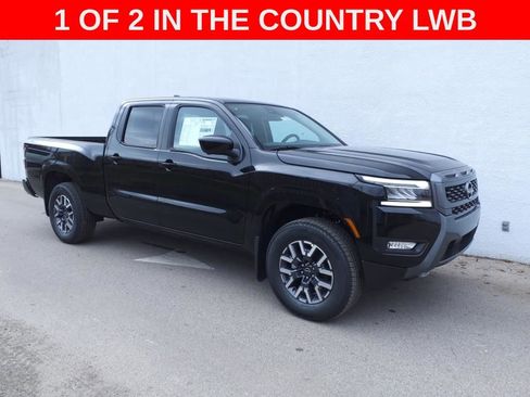 New 2025 Nissan Frontier SL image 8