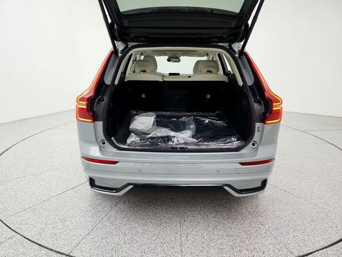 New 2026 Volvo XC60 B5 Ultra w/ Climate Package AWD/4WD image 19