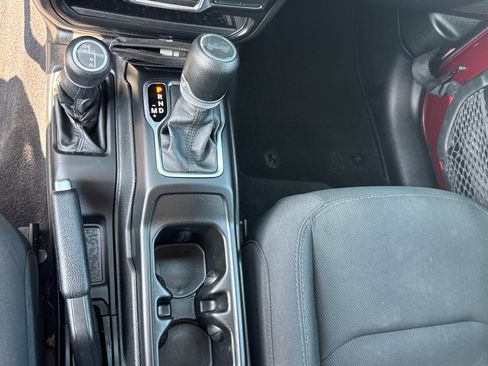 Used 2022 Jeep Wrangler Unlimited Sport AWD/4WD image 13