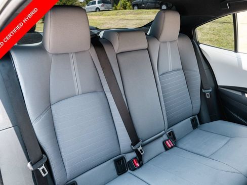 Certified 2026 Toyota Corolla SE w/ SE Premium Package FWD image 27
