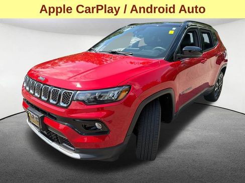 Used 2023 Jeep Compass Limited AWD/4WD image 5