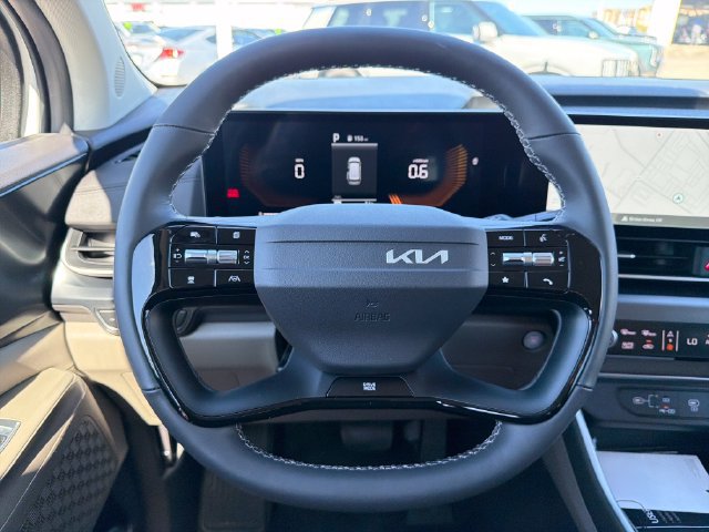 New 2027 Kia Carnival LX FWD image 10