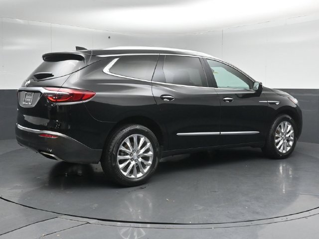 Used 2020 Buick Enclave Premium w/ Sun and Sites Package AWD/4WD image 7