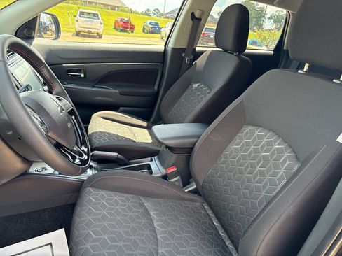 Used 2026 Mitsubishi Outlander Sport AWD image 9