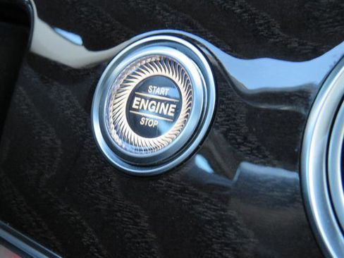 Used 2021 Mercedes-Benz E 350 4MATIC Sedan image 17