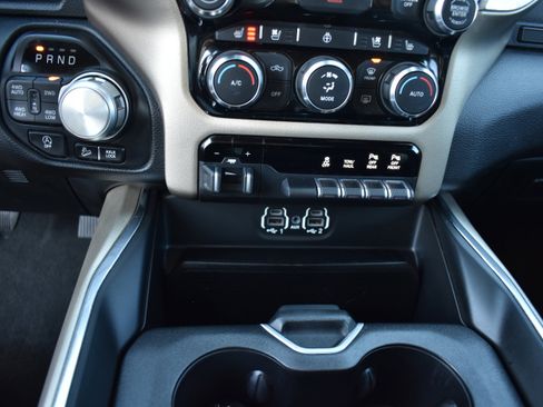 Used 2020 RAM 1500 Laramie image 22