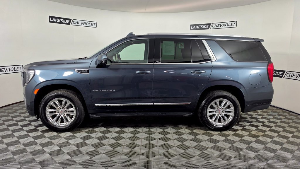 Used 2021 GMC Yukon SLT w/ SLT Luxury Plus Package AWD/4WD image 3