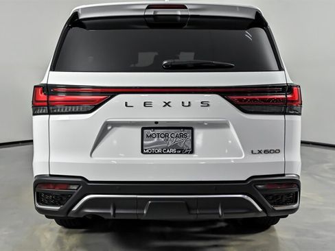 Used 2025 Lexus LX 600 F Sport AWD/4WD image 9