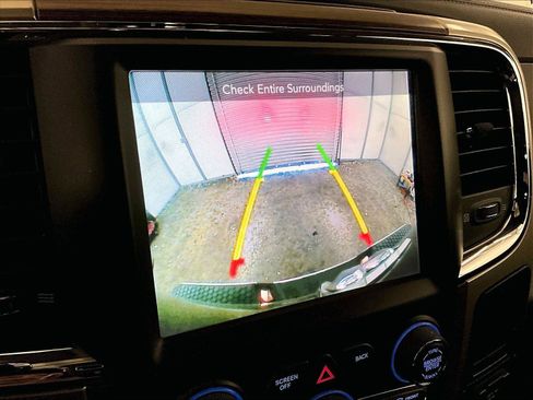 Used 2015 RAM 2500 Laramie w/ Convenience Group AWD/4WD image 20