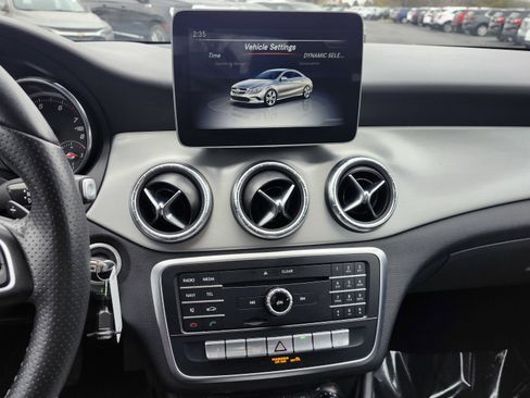 Used 2018 Mercedes-Benz CLA 250 4MATIC image 31