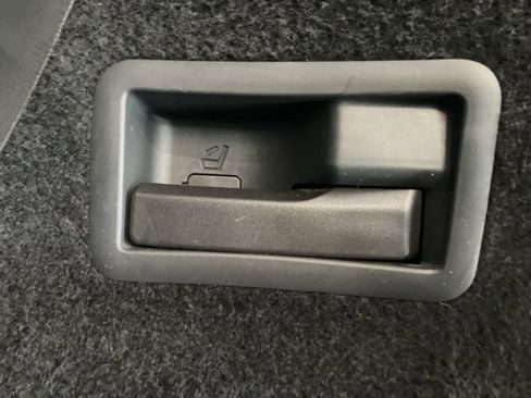 Used 2018 Nissan Murano SV image 24