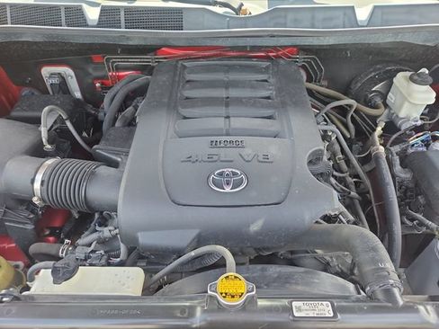 Used 2015 Toyota Tundra SR5 w/ SR5 Upgrade Package RWD image 30