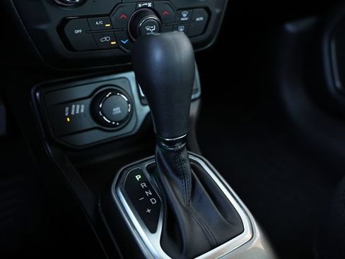 Used 2022 Jeep Renegade Sport AWD/4WD image 41