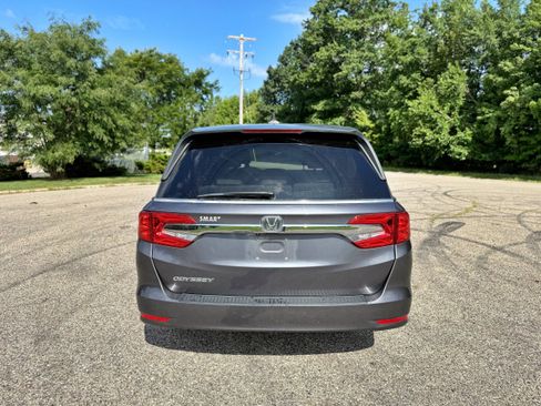 Used 2019 Honda Odyssey EX image 8