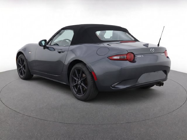 Certified 2023 MAZDA MX-5 Miata Club RWD image 3