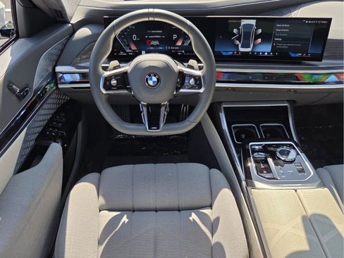 Certified 2023 BMW 760i xDrive AWD/4WD image 15