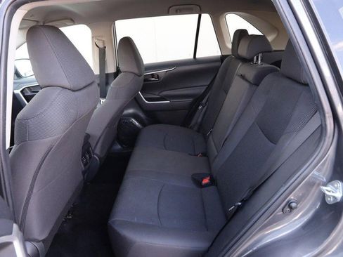 Used 2024 Toyota RAV4 LE image 9