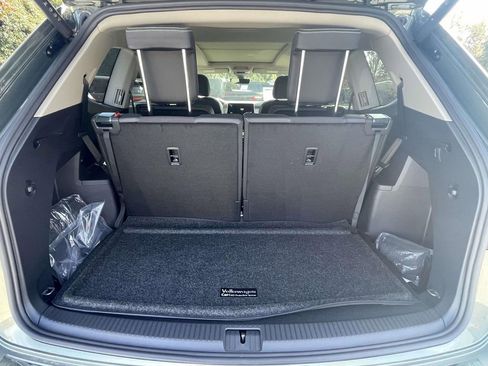 New 2026 Volkswagen Atlas SE FWD image 9
