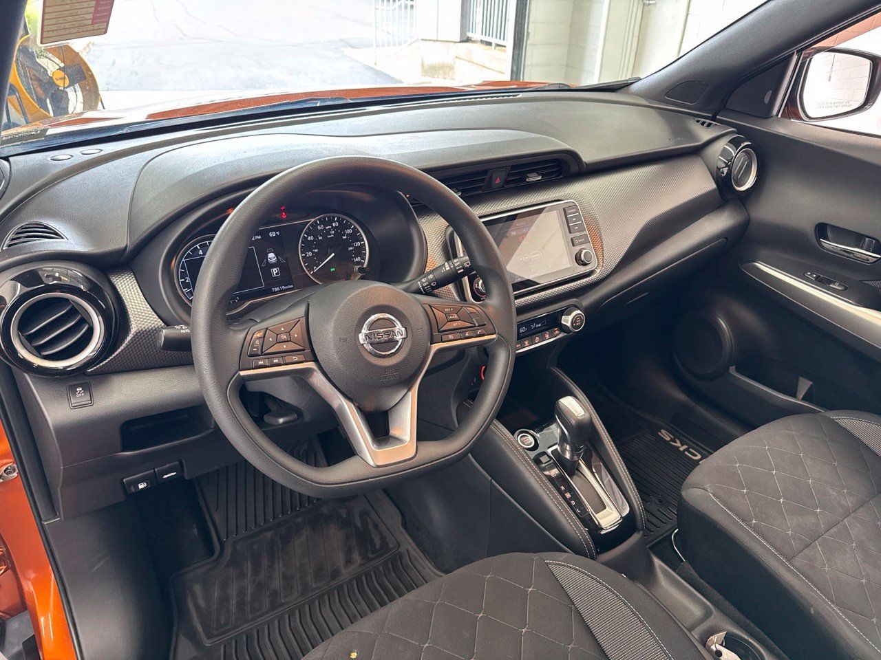 Used 2018 Nissan Kicks SV w/ Exterior Package FWD image 15