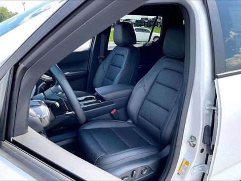 New 2027 Chevrolet Equinox LT w/ Convenience Package II AWD/4WD image 10