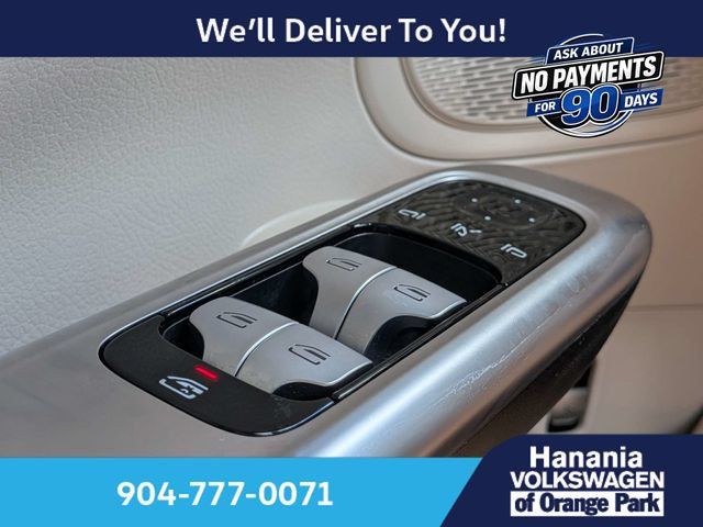 Used 2024 Mercedes-Benz C 300 4MATIC Sedan image 28