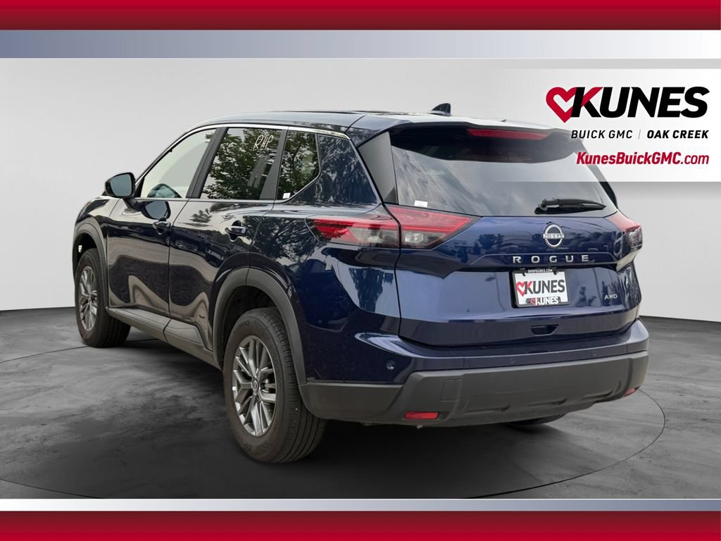 Used 2026 Nissan Rogue SV AWD/4WD image 8