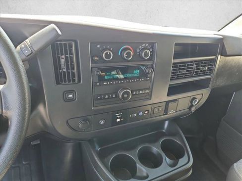 Used 2025 Chevrolet Express 2500 LT w/ LT Preferred Equipment Group RWD image 19