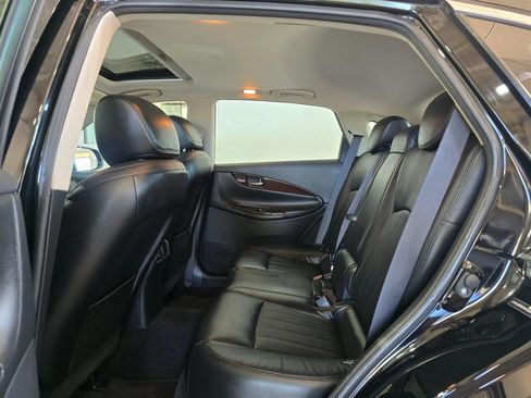 Used 2016 INFINITI QX50 AWD w/ Premium Package image 24