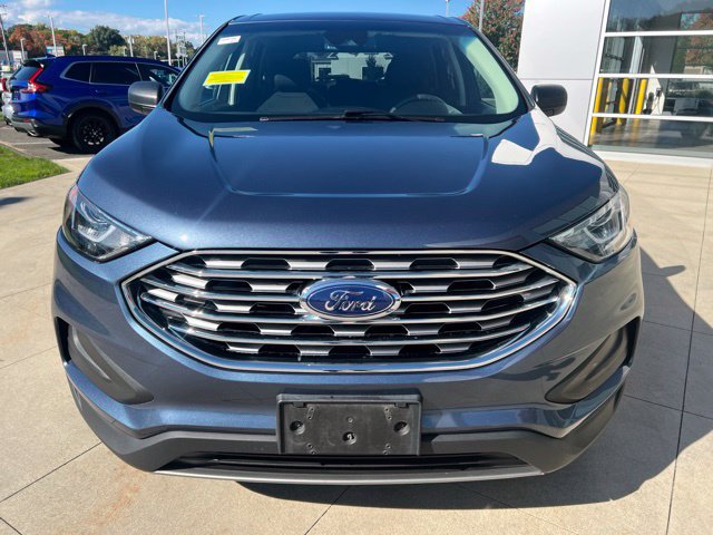 Used 2019 Ford Edge SE FWD image 2