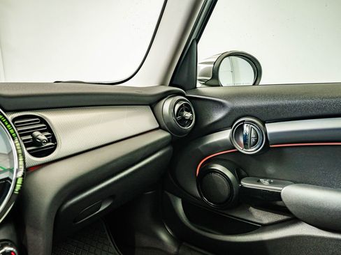Used 2024 MINI Cooper S FWD image 26