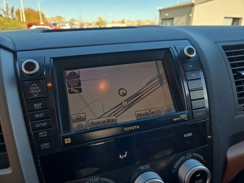 Used 2011 Toyota Sequoia Platinum image 30