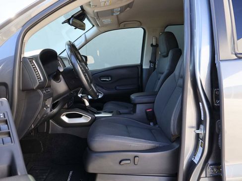 Used 2023 Nissan Frontier SV w/ SV Convenience Package image 8