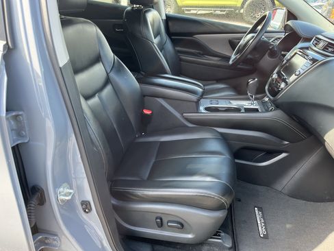 Used 2023 Nissan Murano SV w/ SV Midnight Edition Package AWD/4WD image 3