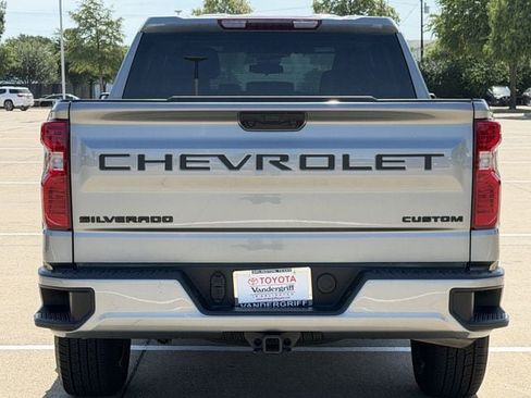 Used 2026 Chevrolet Silverado 1500 Custom RWD image 5