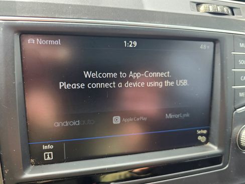 Used 2017 Volkswagen Golf Alltrack SEL image 21