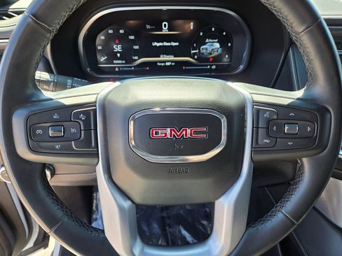 Used 2023 GMC Yukon SLT image 25