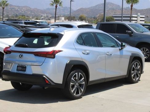 Certified 2025 Lexus UX 300h FWD image 20