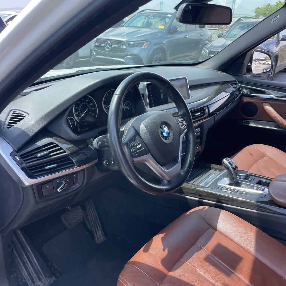 Used 2018 BMW X5 xDrive35i w/ Driving Assistance Package AWD/4WD image 6
