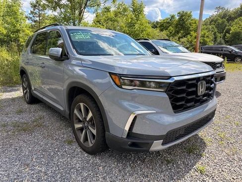 Used 2023 Honda Pilot Elite image 16