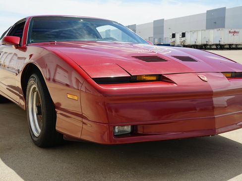 Used 1987 Pontiac Firebird Trans Am image 21