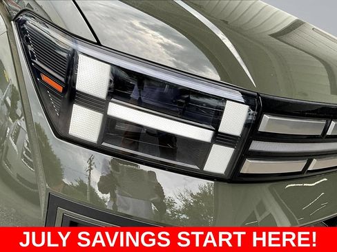 Used 2025 Hyundai Santa Fe SEL FWD image 35
