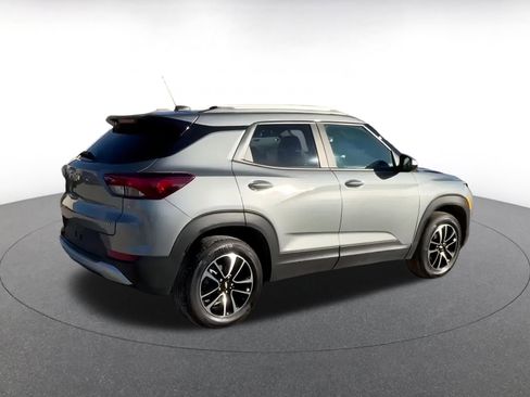 Used 2025 Chevrolet TrailBlazer LT w/ Driver Confidence Package image 15