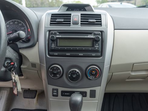 Used 2012 Toyota Corolla LE w/ Protection Pkg FWD image 10