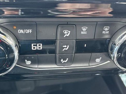 Used 2024 Chevrolet Trax RS image 13