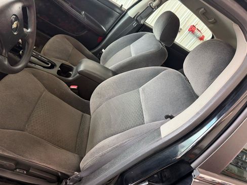 Used 2009 Chevrolet Impala LS FWD image 17