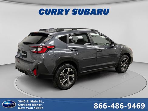 Used 2024 Subaru Crosstrek 2.0i Premium AWD/4WD image 5