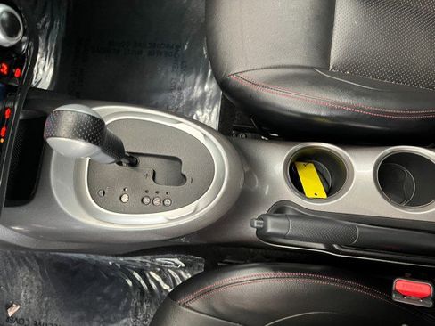 Used 2014 Nissan Juke SL image 21