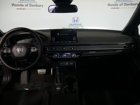 Used 2023 Honda Civic Sport image 15