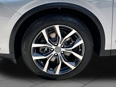 Certified 2024 Acura MDX FWD w/ Technology Package image 11