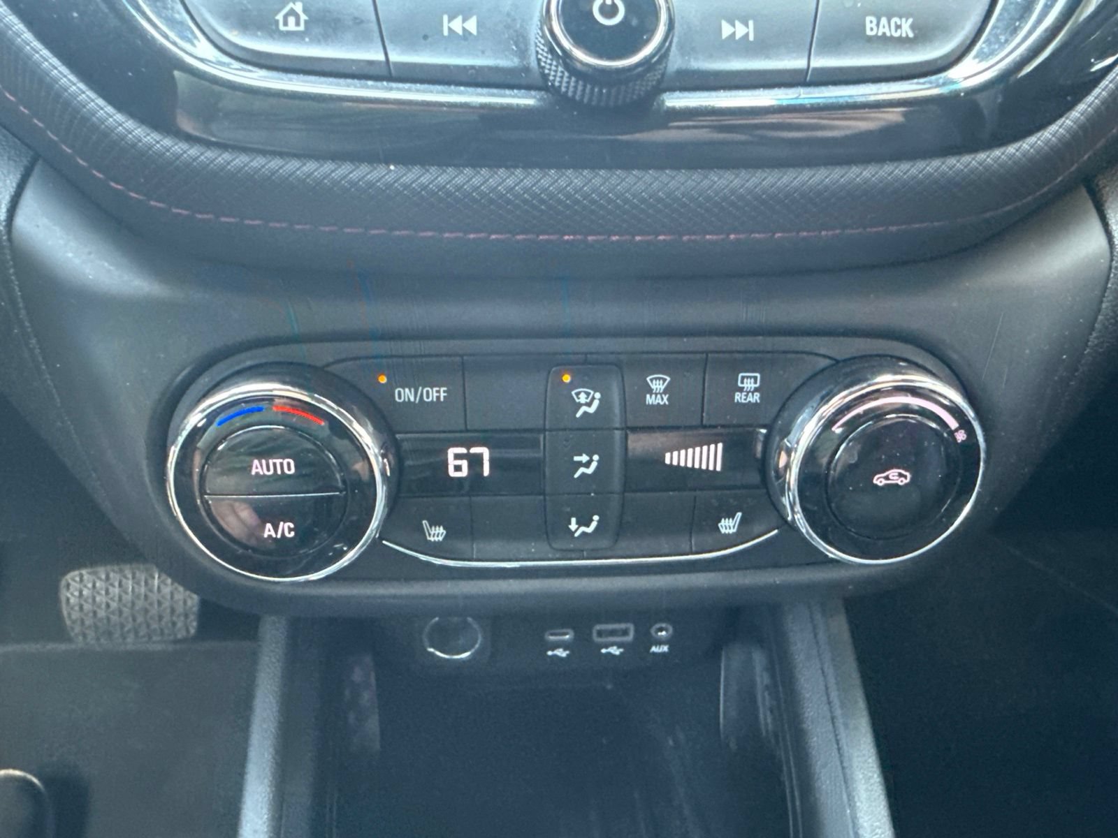 Used 2023 Chevrolet TrailBlazer RS w/ Convenience Package FWD image 24